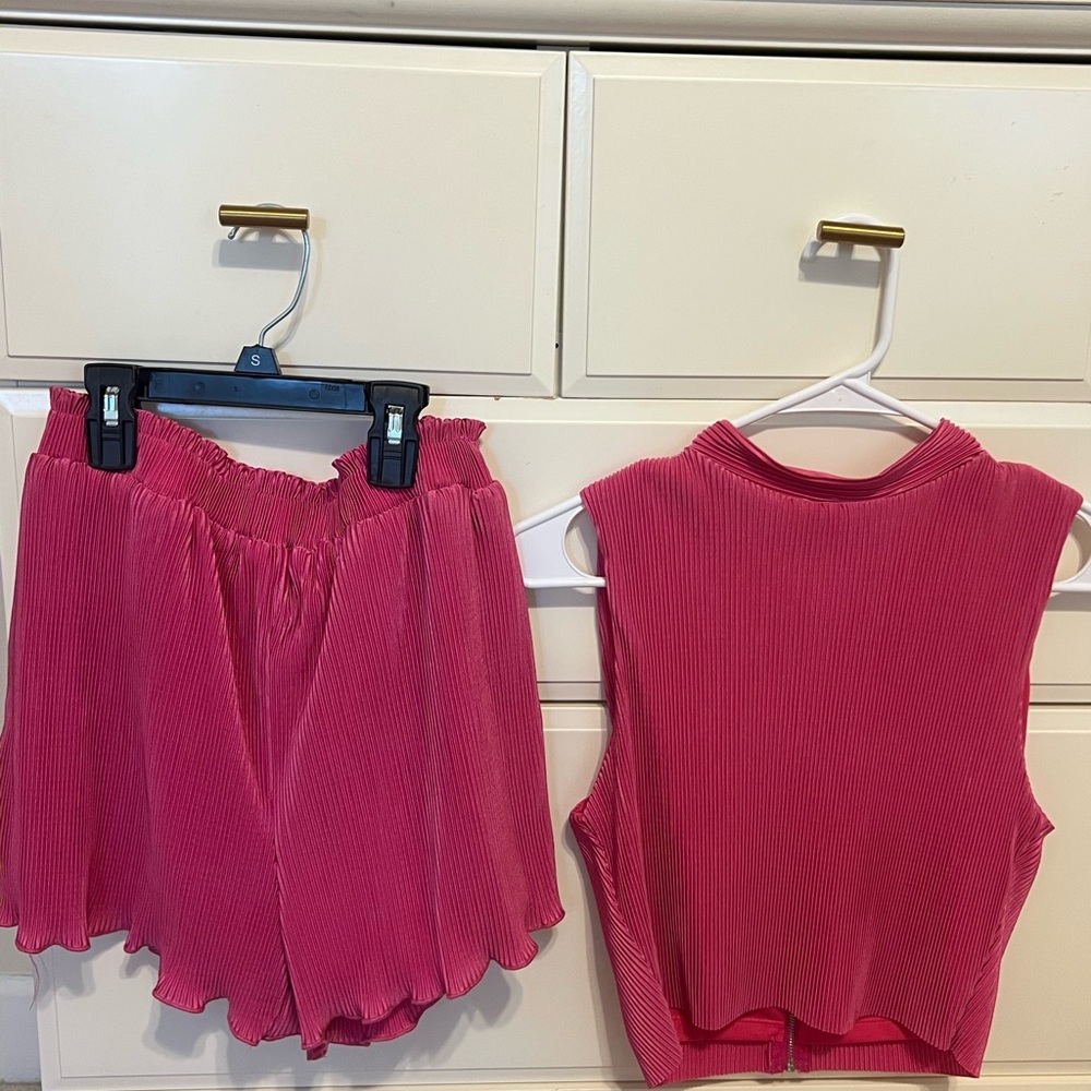 NWT TCEC Pink Pleated Tank and Short Set